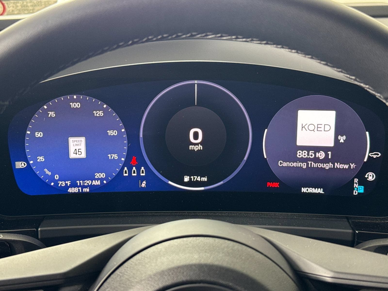 Certified 2025 Porsche Macan 4 Electric AWD/4WD image 25
