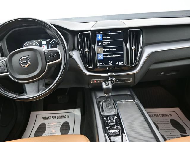 Used 2020 Volvo XC60 T5 Momentum w/ Protection Package image 14