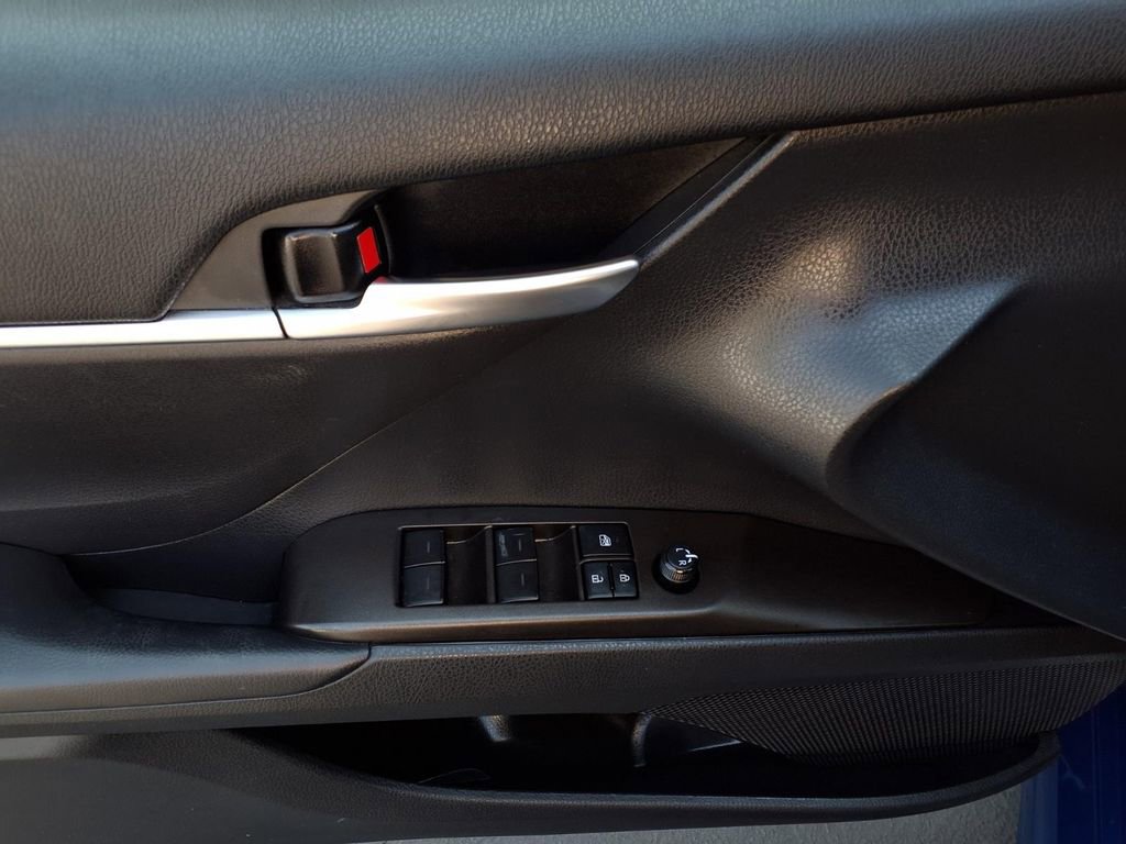 Certified 2023 Toyota Camry SE w/ Protection Package (Q2) (TMS) FWD image 18