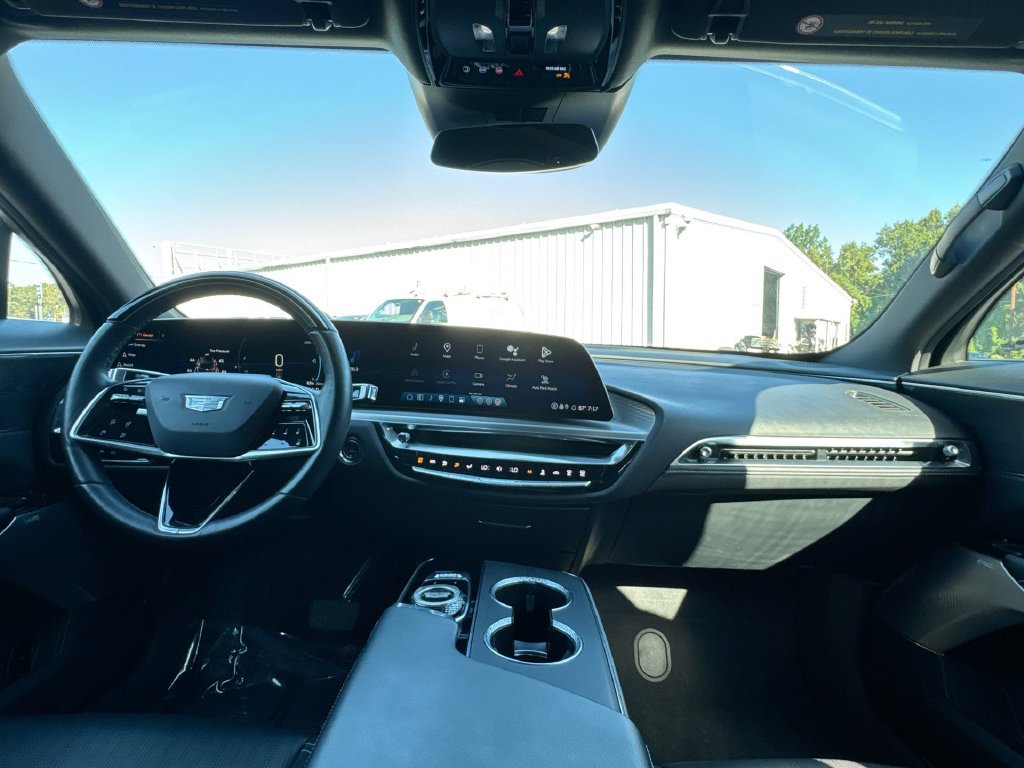 Used 2024 Cadillac Lyriq Luxury RWD image 30