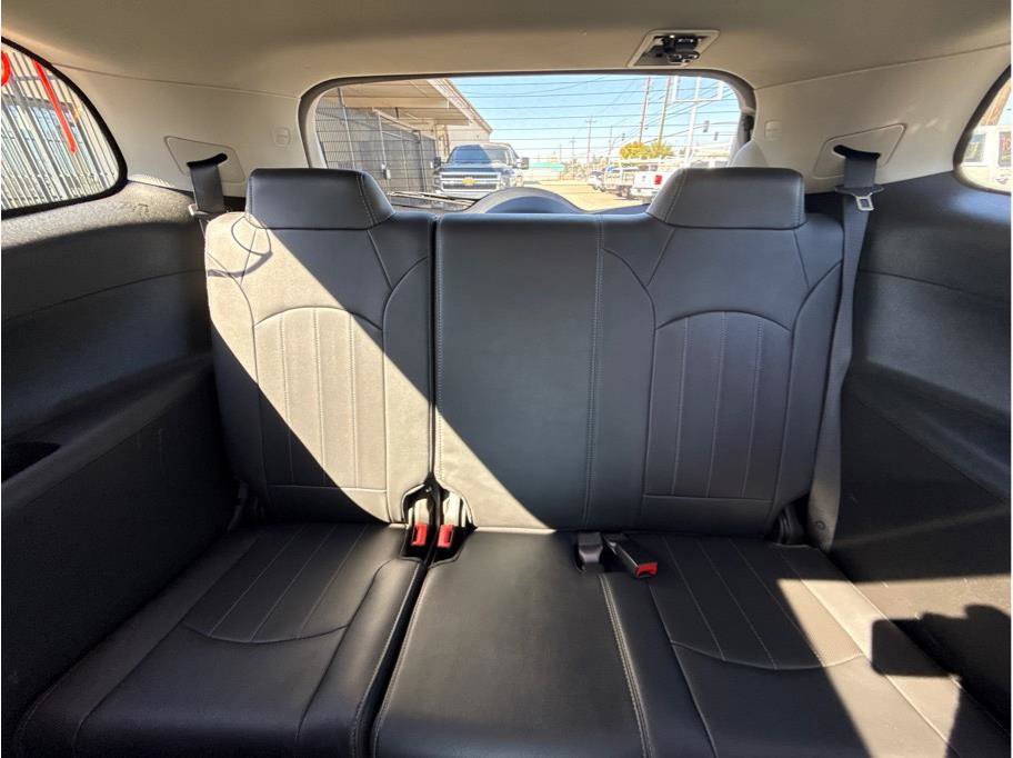 Used 2017 Buick Enclave Leather image 11