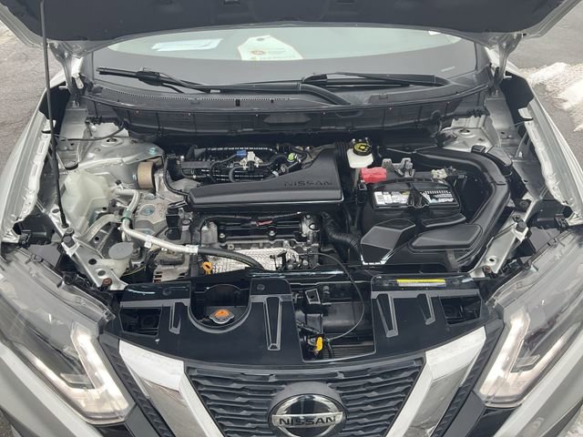 Used 2018 Nissan Rogue S image 33