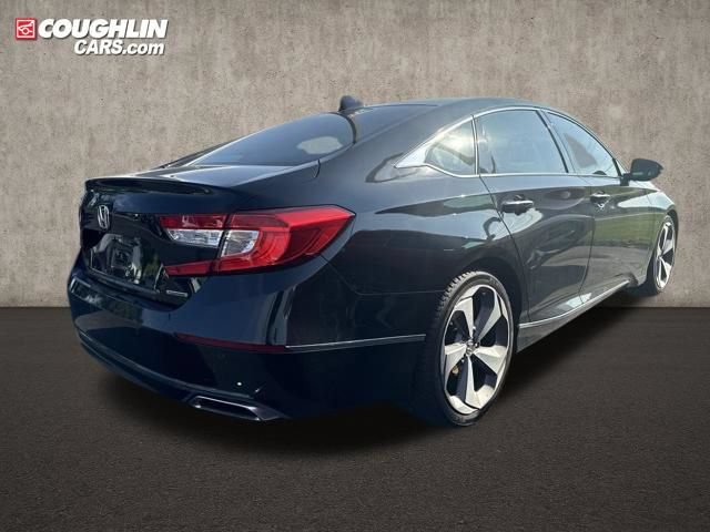 Used 2018 Honda Accord Touring image 3
