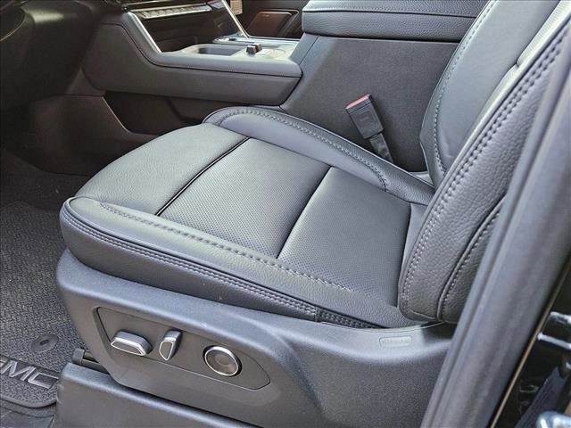 New 2025 GMC Sierra 2500 Denali w/ Max Trailering Package image 4