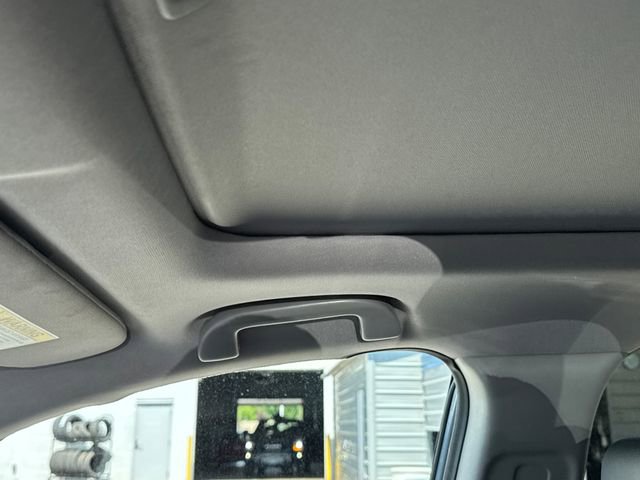 Used 2022 Honda CR-V Touring image 16