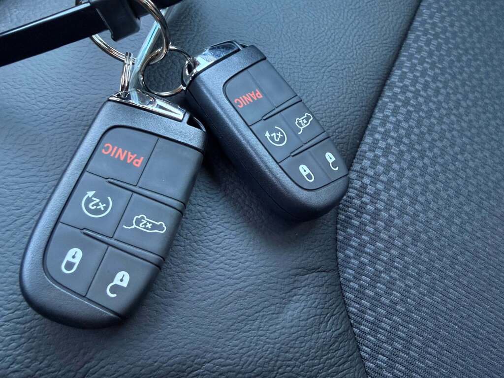 New 2026 Jeep Compass Trailhawk image 32