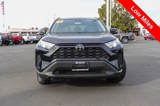 Used 2022 Toyota RAV4 XLE image 3