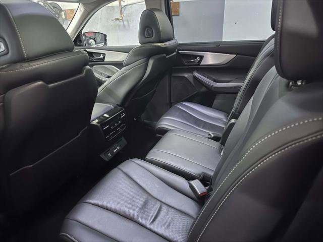 Used 2023 Acura MDX SH-AWD w/ Technology Package image 13
