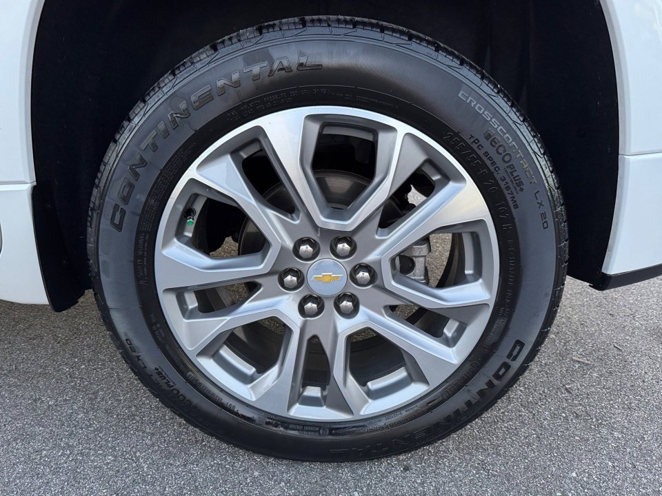 Used 2020 Chevrolet Traverse Premier w/ LPO, Floor Liner Package image 26