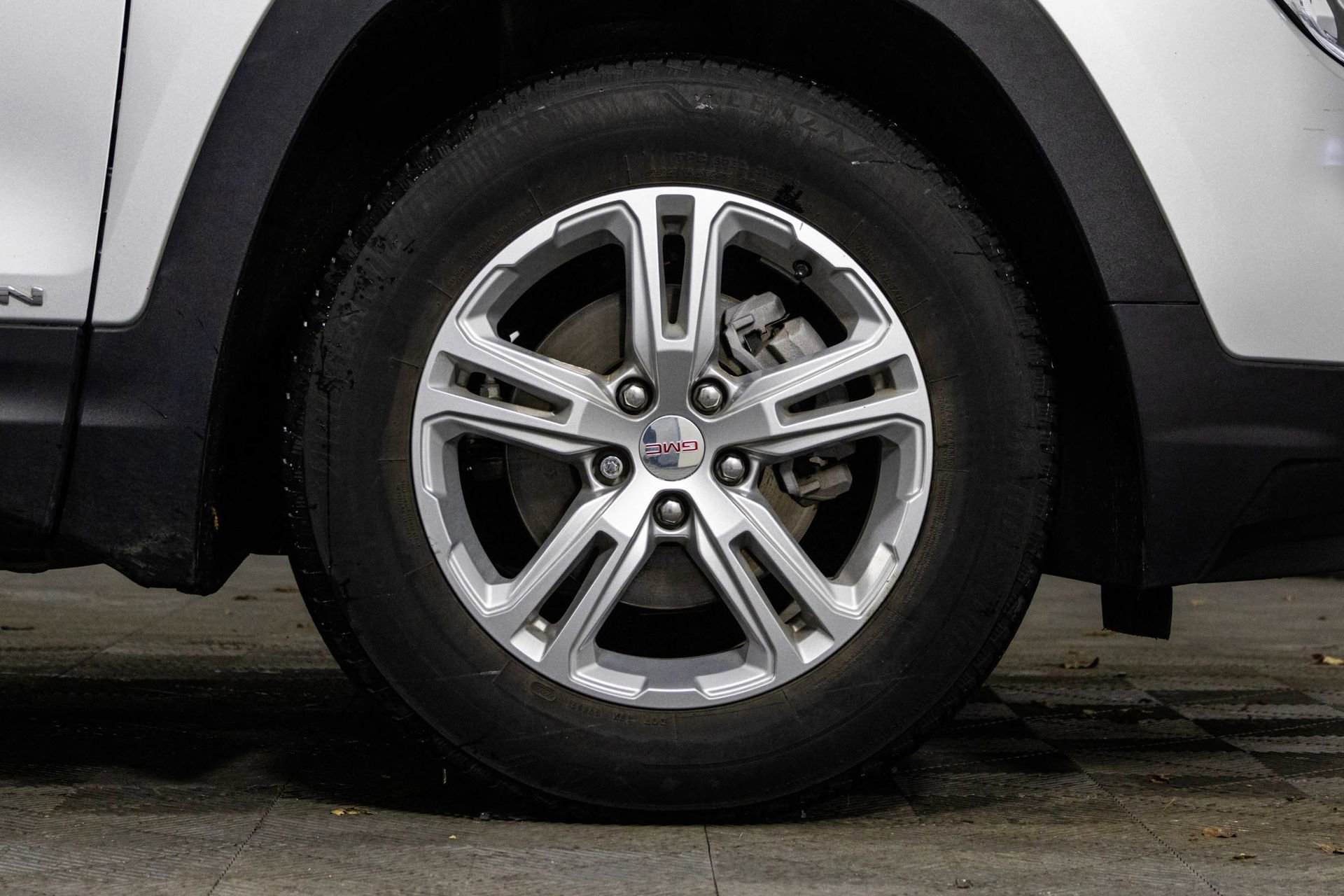 Used 2022 GMC Terrain SLE w/ Driver Convenience Package image 41