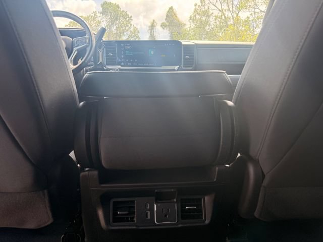 Used 2025 Chevrolet Silverado 1500 LT AWD/4WD image 17