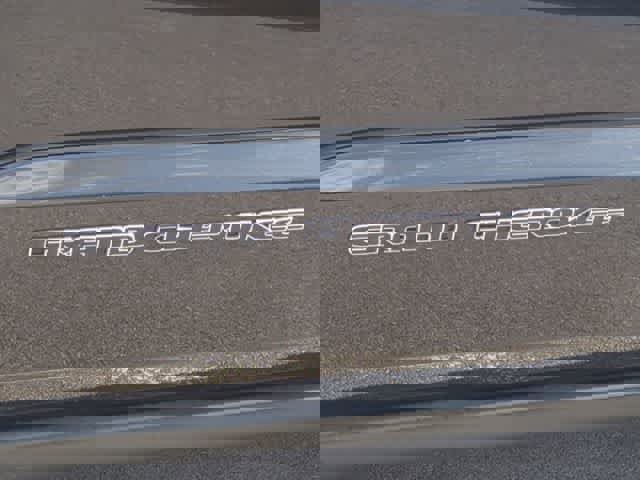 Used 2019 Jeep Grand Cherokee Limited w/ Luxury Group II AWD/4WD image 13