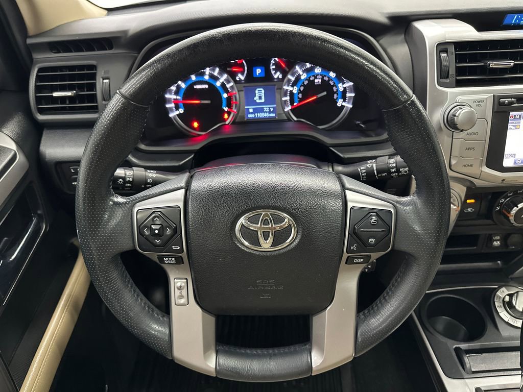 Used 2018 Toyota 4Runner SR5 AWD/4WD image 24