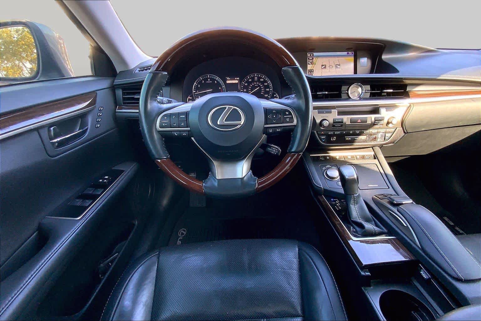 Used 2017 Lexus ES 350 FWD image 5