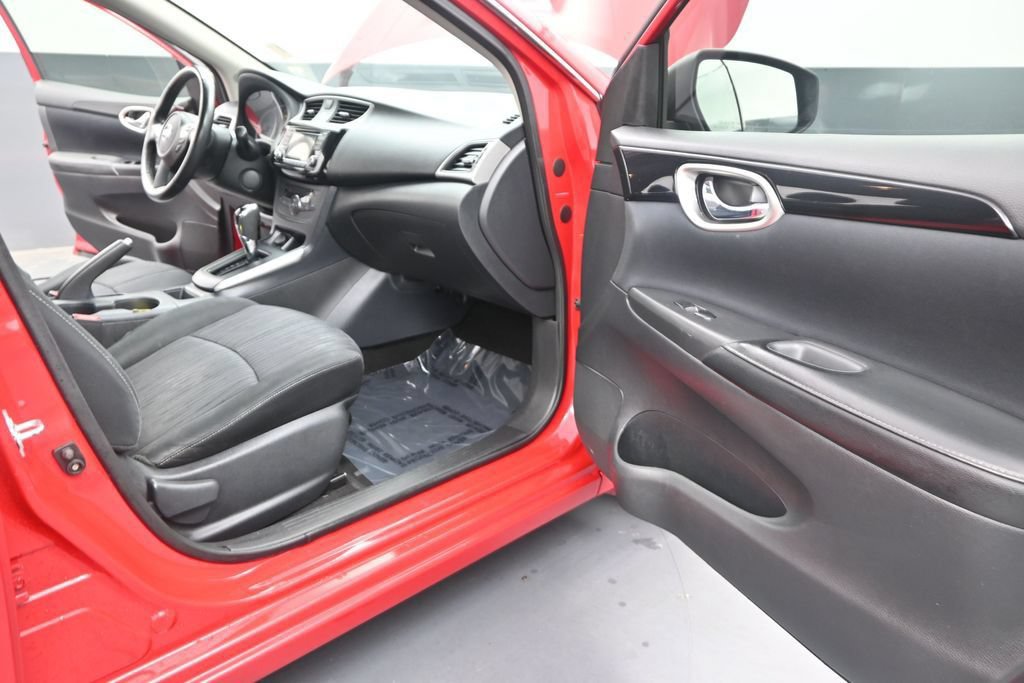 Used 2018 Nissan Sentra SV w/ Electronics Package FWD image 15