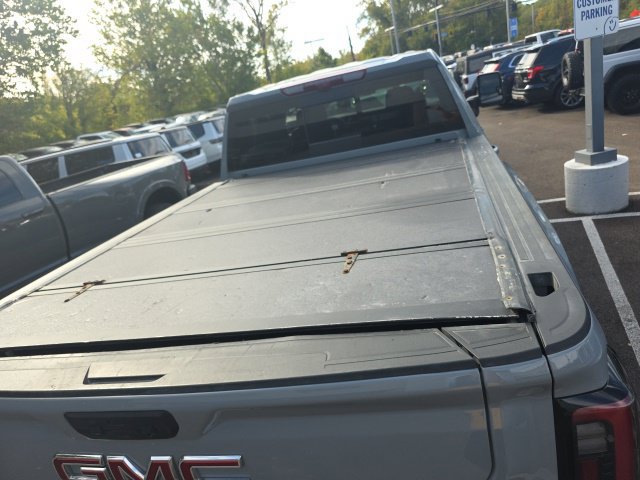 Used 2025 GMC Sierra 2500 AT4 w/ AT4 Premium Plus Package AWD/4WD image 13