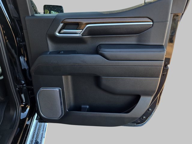 Used 2024 Chevrolet Silverado 1500 High Country image 13
