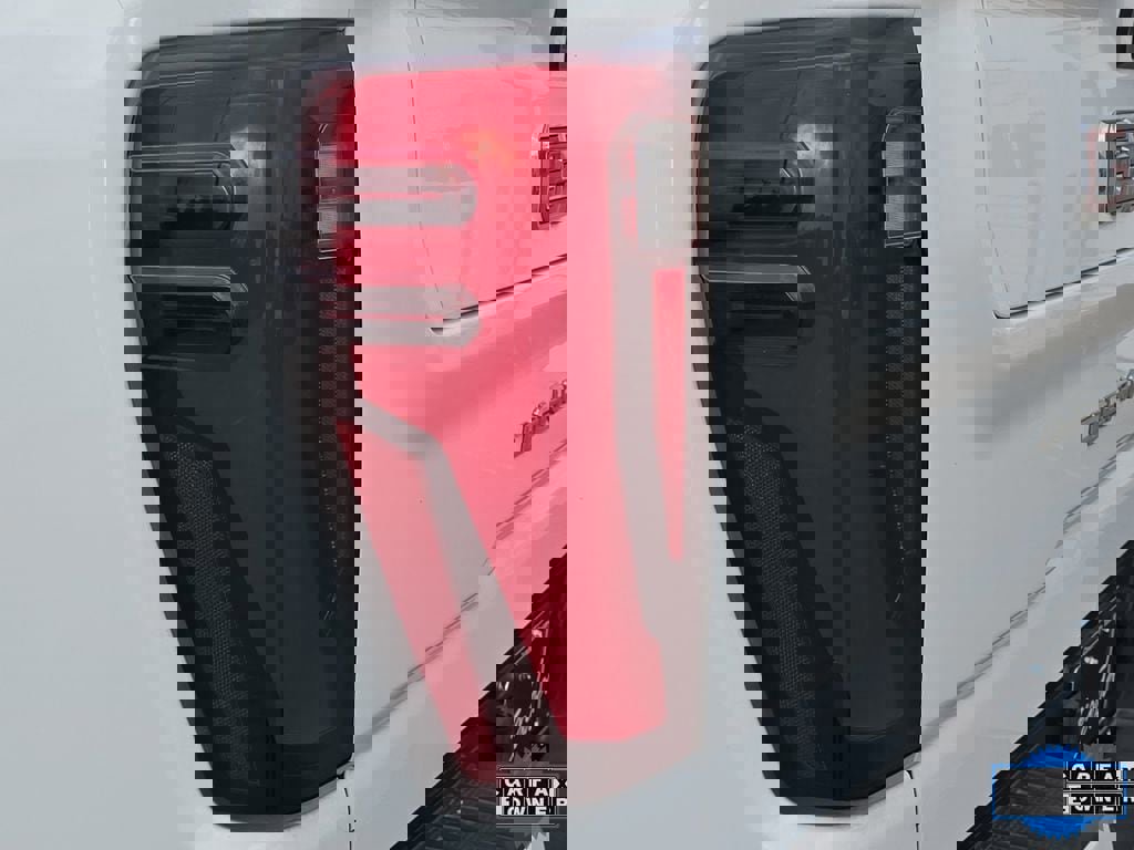 Used 2024 GMC Sierra 3500 Denali w/ Denali Reserve Package image 32