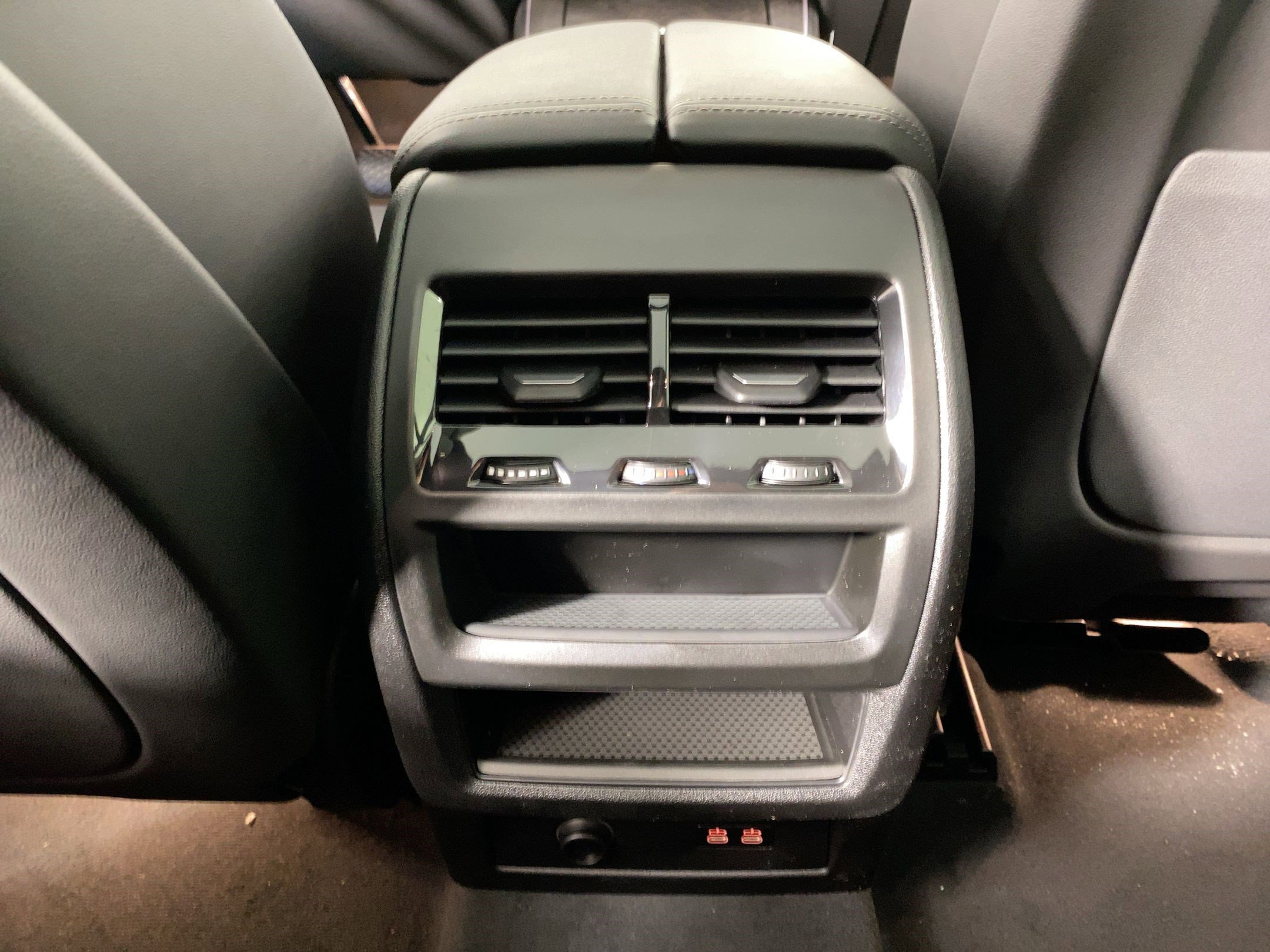 Used 2026 BMW X5 sDrive40i w/ Premium Package image 28