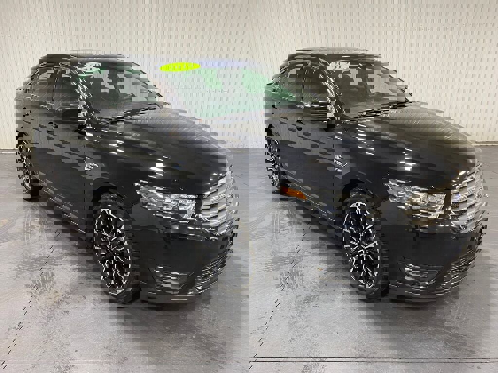 Used 2019 Ford Taurus SEL w/ Equipment Group 201A image 2