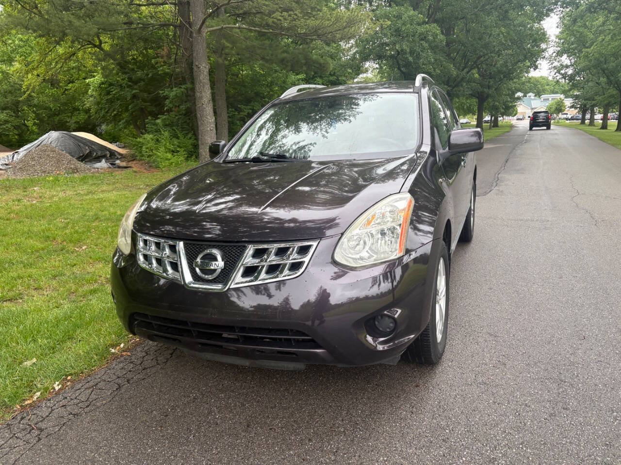 Used 2013 Nissan Rogue SV FWD image 3