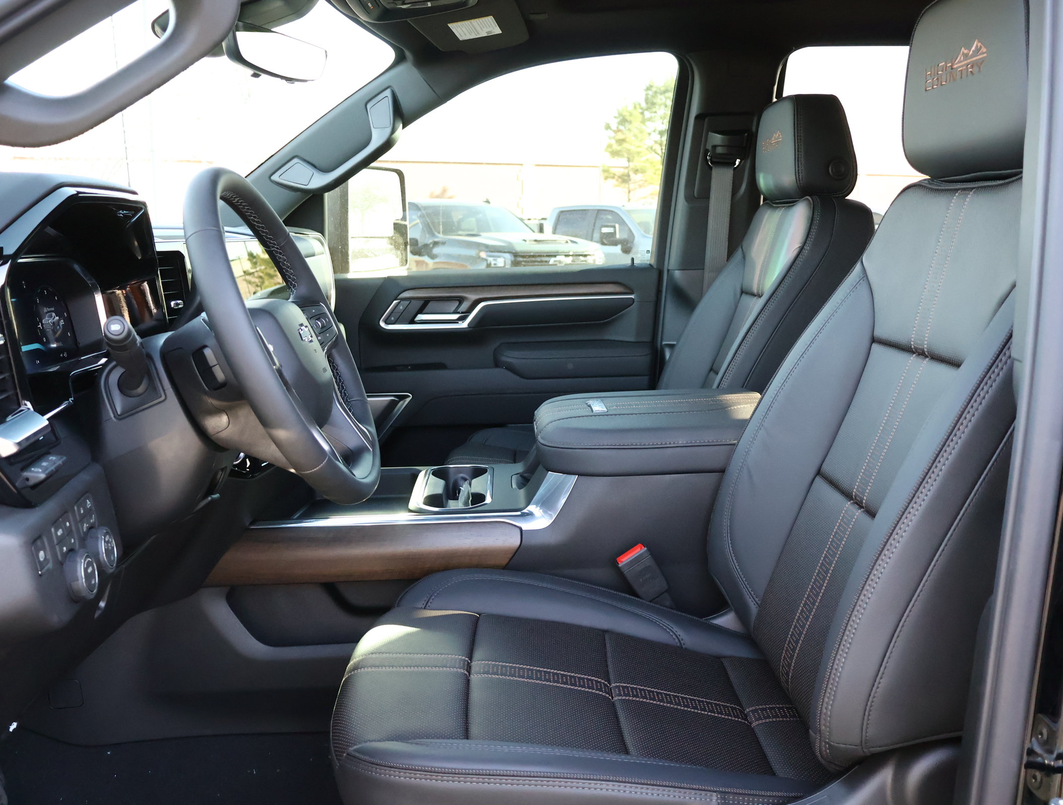 New 2026 Chevrolet Silverado 2500 High Country w/ Midnight Edition AWD/4WD image 10