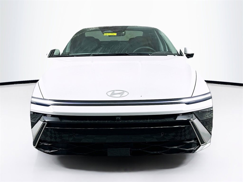 New 2025 Hyundai Sonata Limited image 2