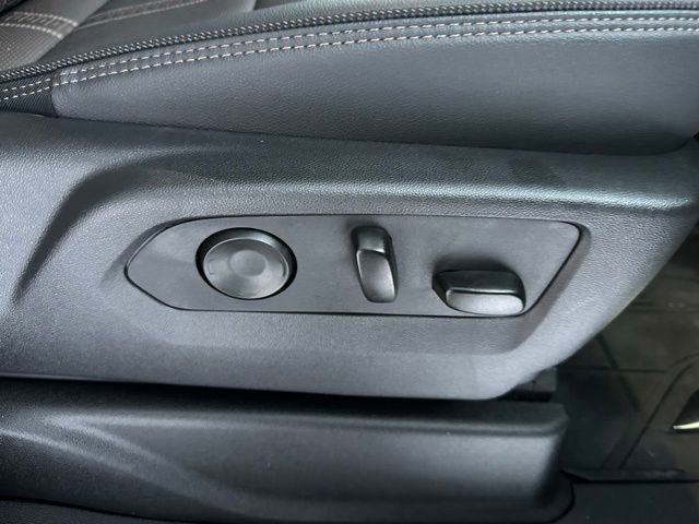 Used 2025 Chevrolet Tahoe High Country image 16