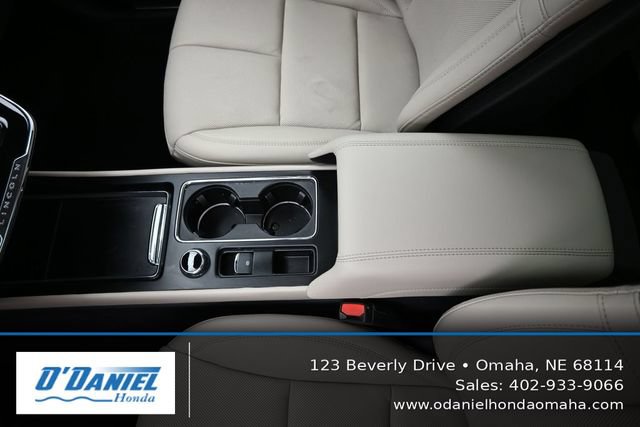 Used 2025 Lincoln Corsair Grand Touring AWD/4WD image 34