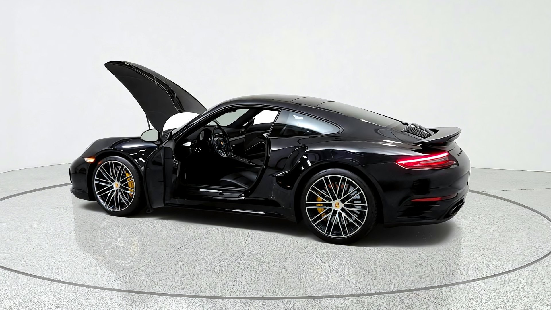 Used 2018 Porsche 911 Turbo AWD/4WD image 10