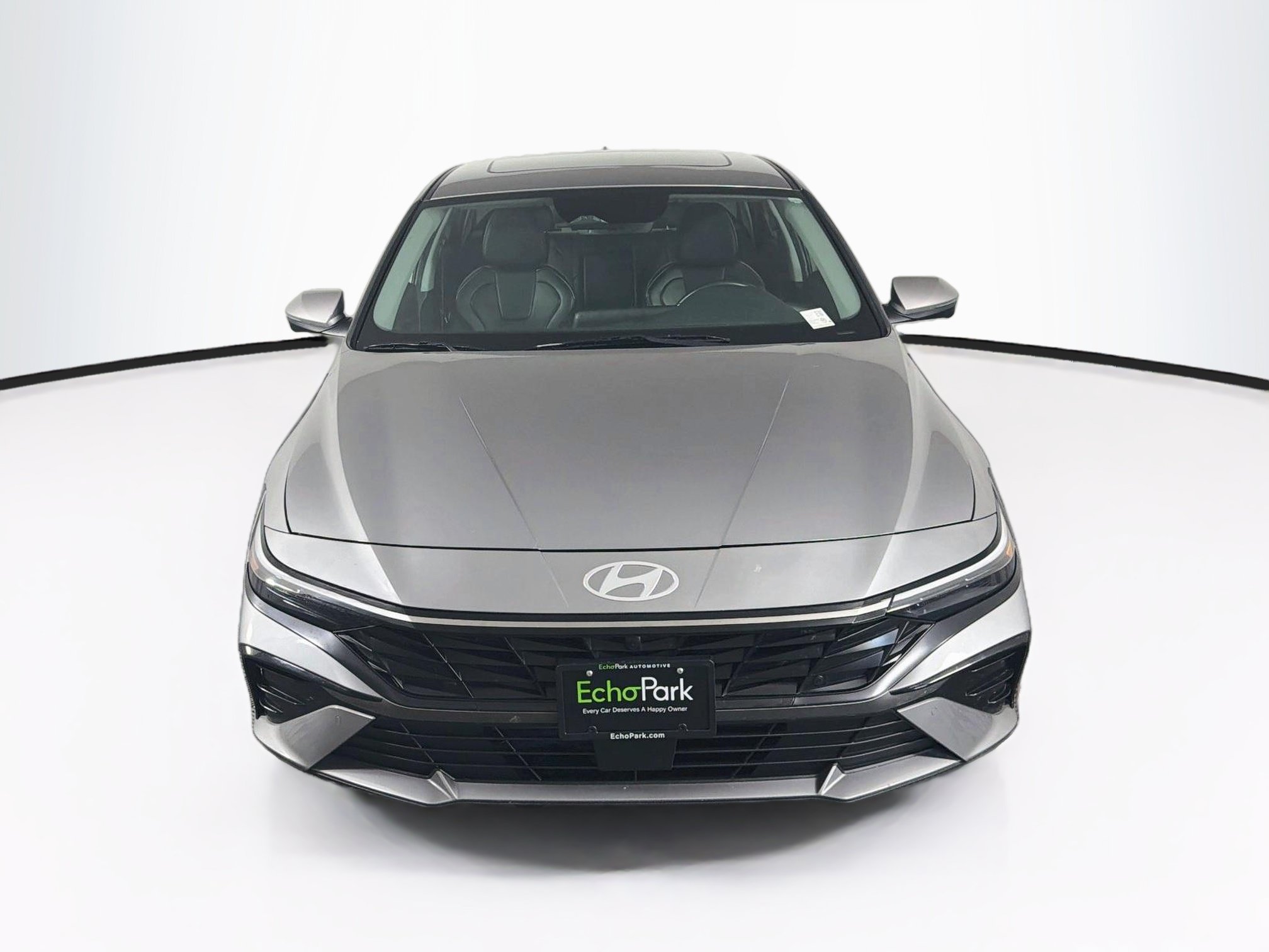Used 2024 Hyundai Elantra Limited FWD image 2