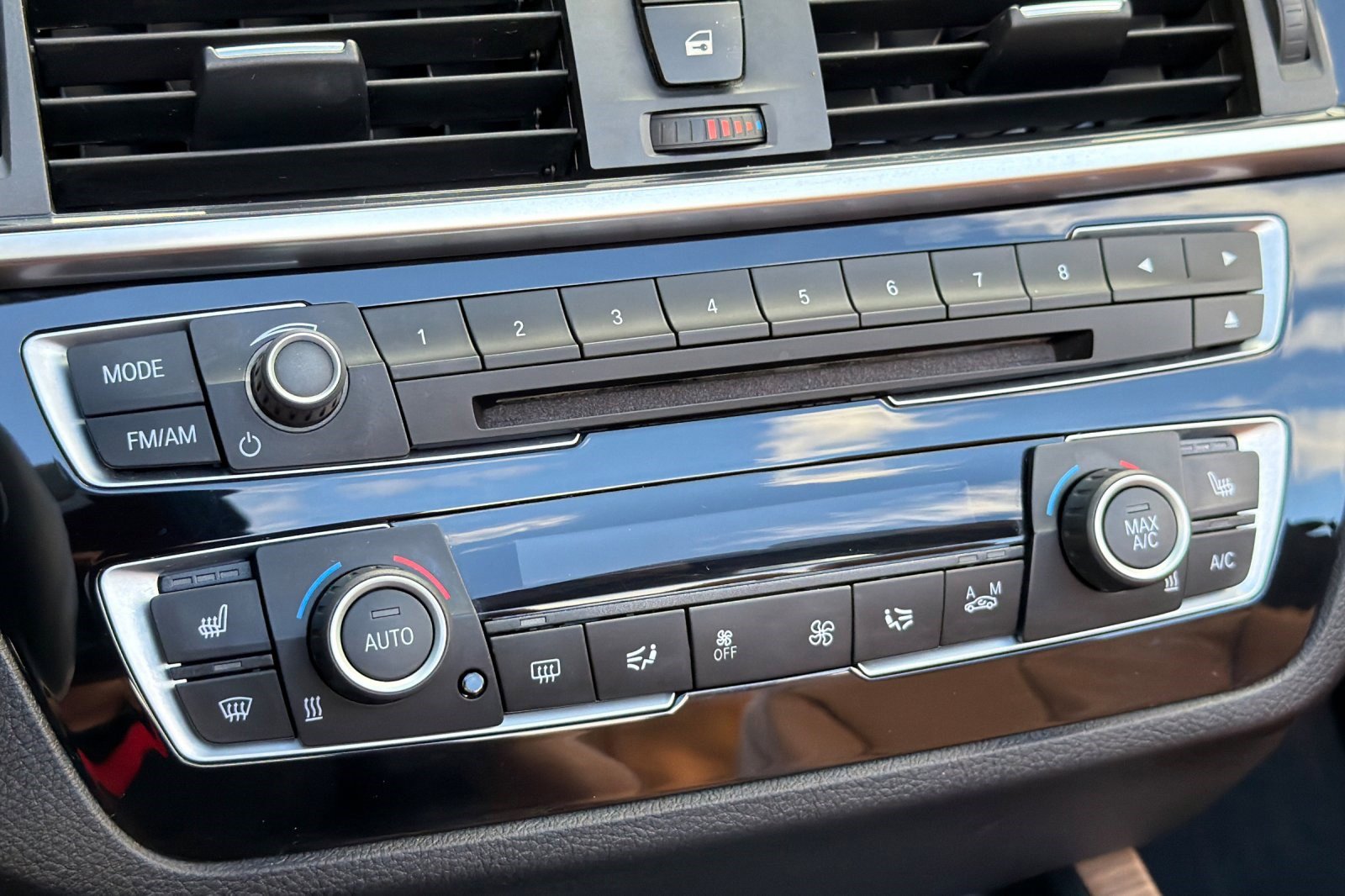 Used 2019 BMW M240i Convertible w/ Premium Package image 28