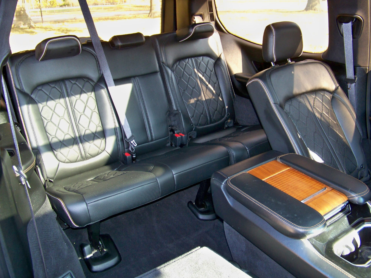 Used 2022 Jeep Grand Wagoneer Series III w/ Rear Seat Video Group 1 image 18