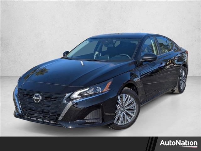 Used 2024 Nissan Altima 2.5 SV