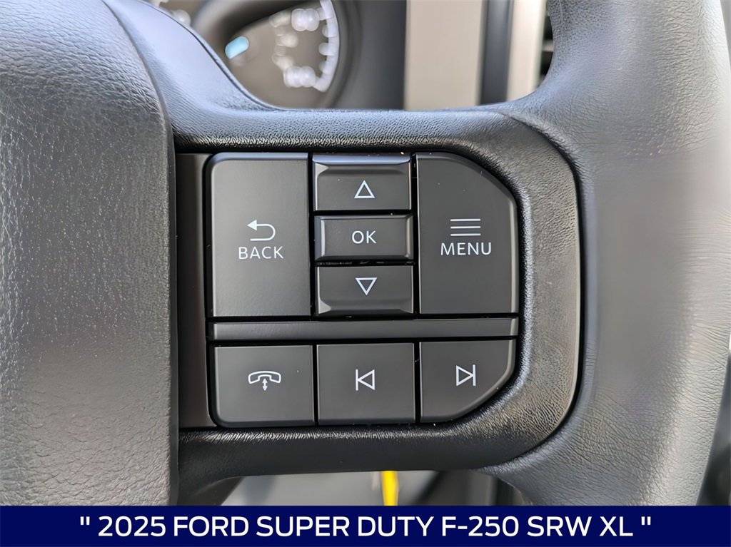 New 2025 Ford F250 XL w/ XL Chrome Package image 19
