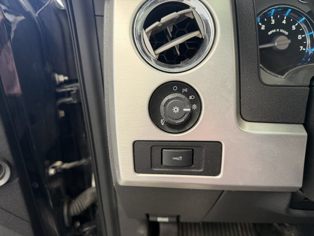 Used 2012 Ford F150 Platinum AWD/4WD image 22