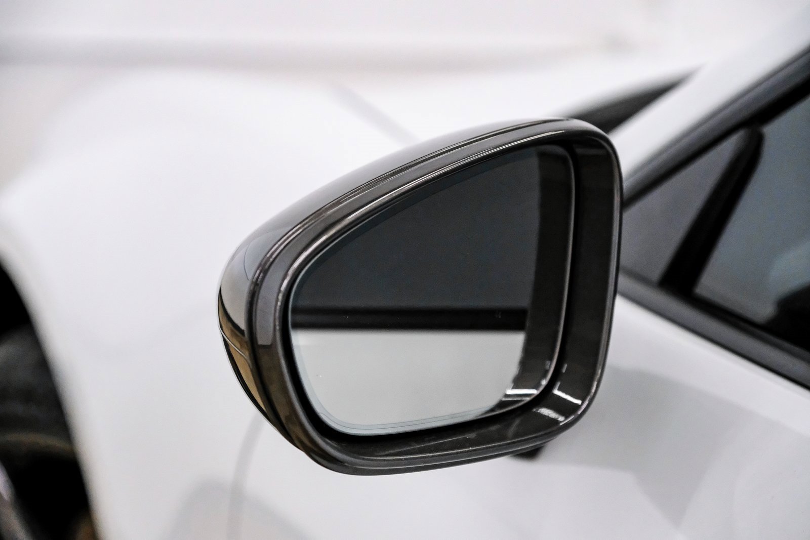 Used 2024 Porsche 911 Carrera T image 47