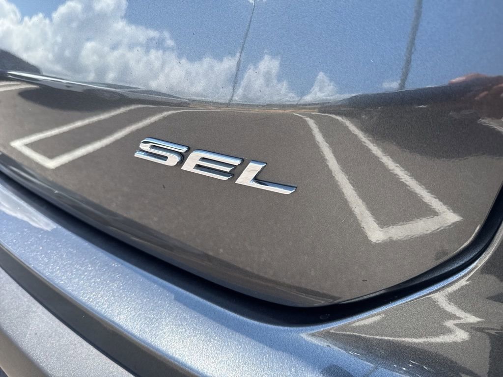 Used 2020 Ford Edge SEL w/ Convenience Package FWD image 12