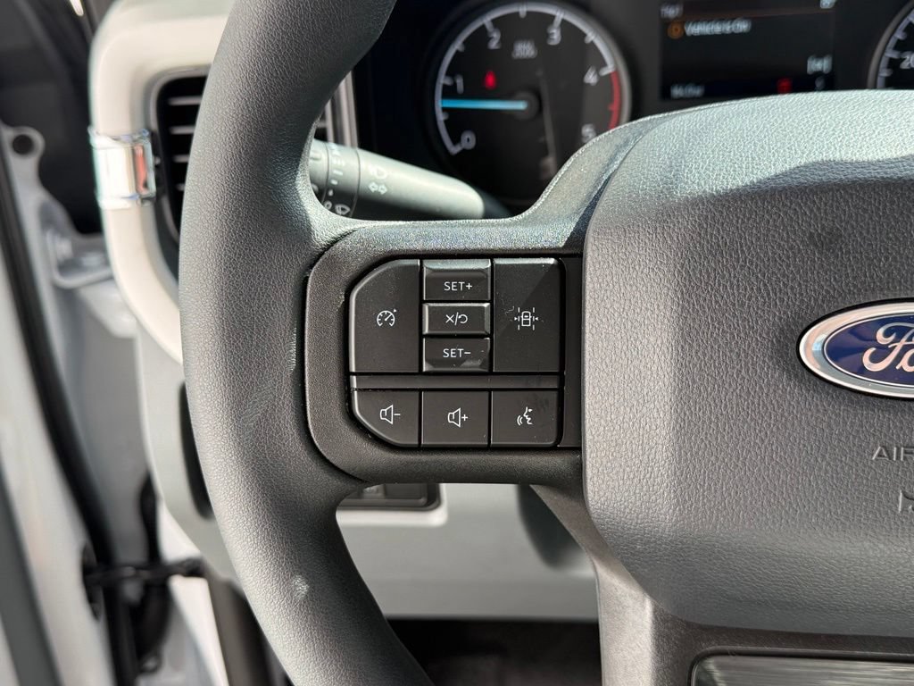New 2026 Ford F550 4x4 Regular Cab Super Duty image 9