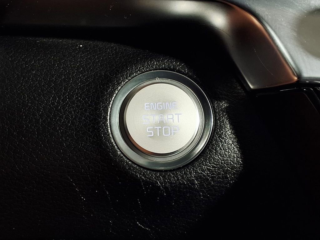 Used 2022 Kia Telluride EX w/ EX Premium Package FWD image 18