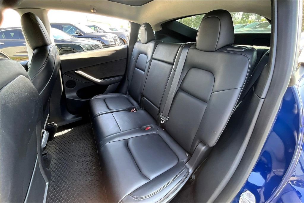 Used 2023 Tesla Model Y Long Range image 19