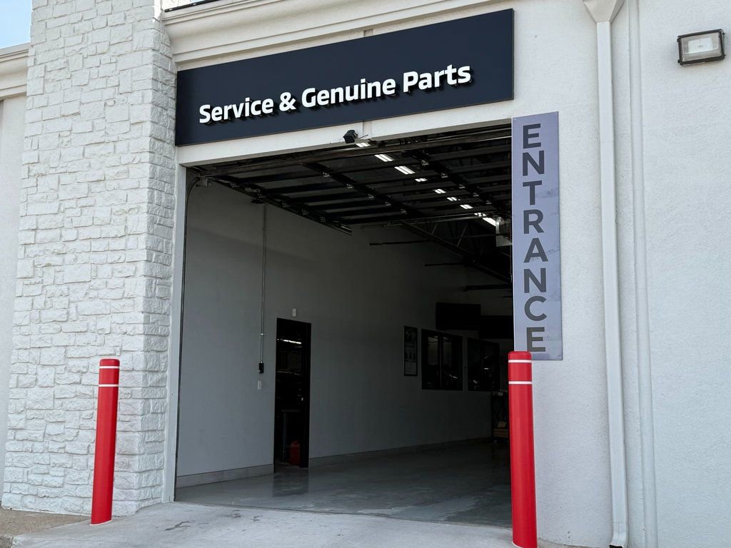 Used 2026 Hyundai Elantra Blue image 24