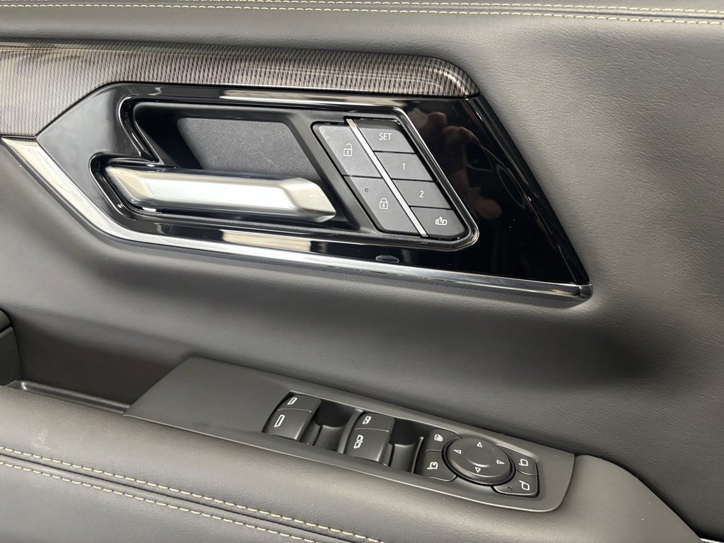 New 2026 GMC Yukon XL Elevation w/ LPO, Floor Liner Package image 12