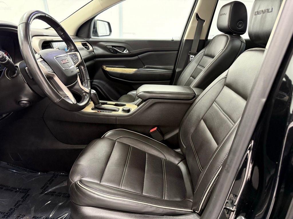 Used 2019 GMC Acadia Denali w/ GMC Pro Grade Package AWD/4WD image 13
