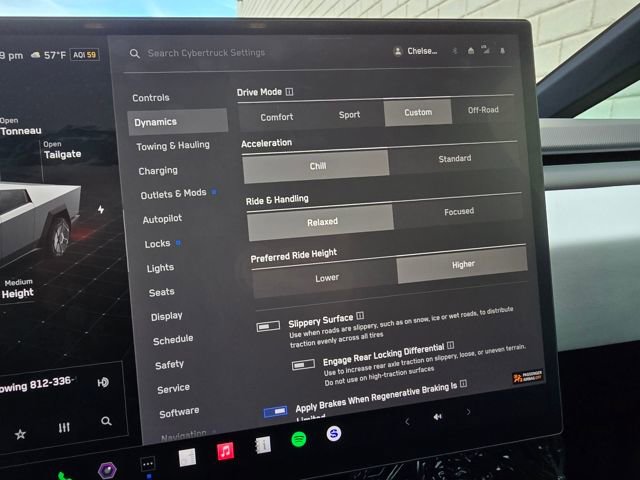 Used 2025 Tesla Cybertruck AWD Crew Cab image 45