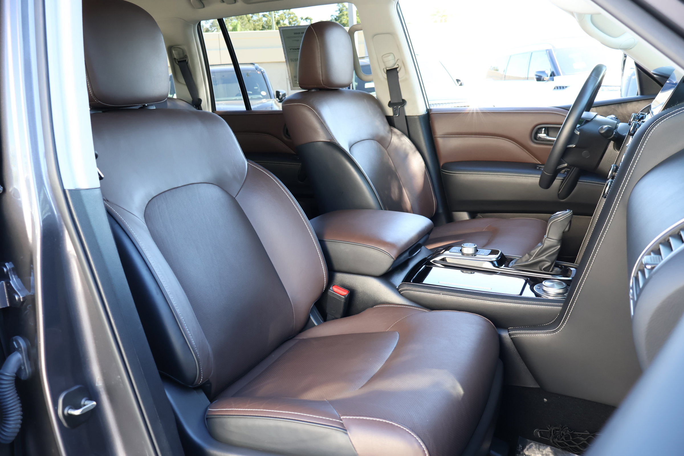 Certified 2024 INFINITI QX80 Premium Select w/ Cargo Package image 23