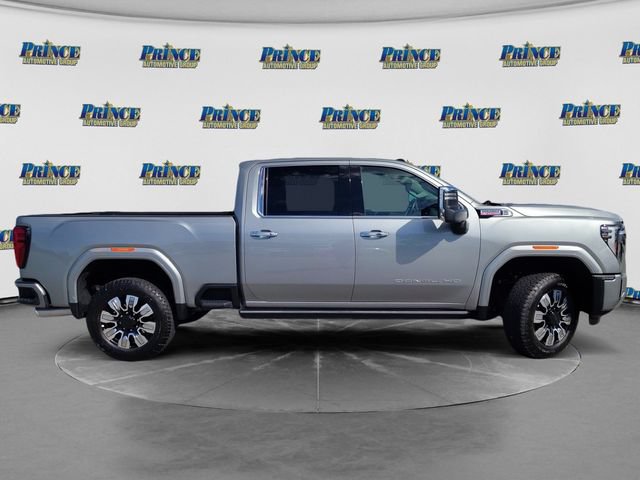 Used 2025 GMC Sierra 2500 Denali w/ Denali Reserve Package AWD/4WD image 4