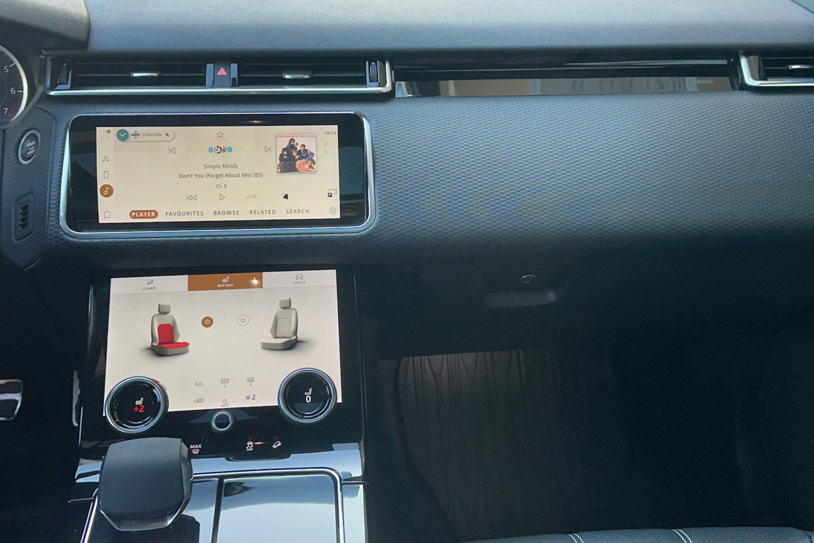 Certified 2022 Land Rover Range Rover Velar R-Dynamic S AWD/4WD image 31