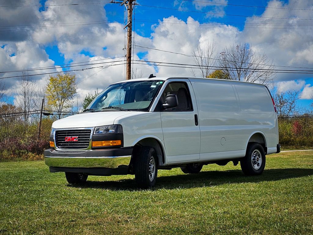 New 2025 GMC Savana 3500 Work Van 3D Cargo Van w/ Driver Convenience Package image 8