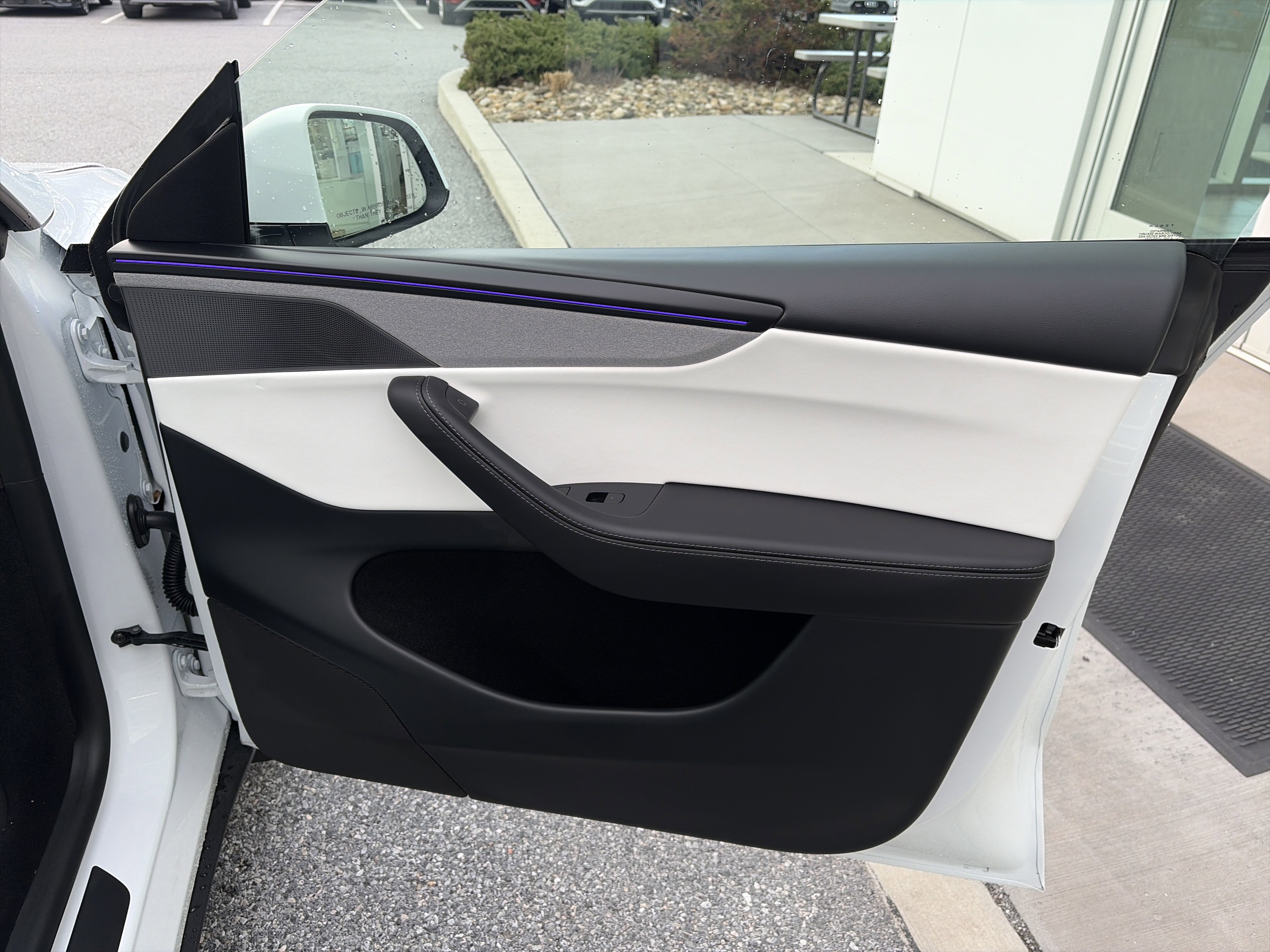 Used 2026 Tesla Model Y image 35